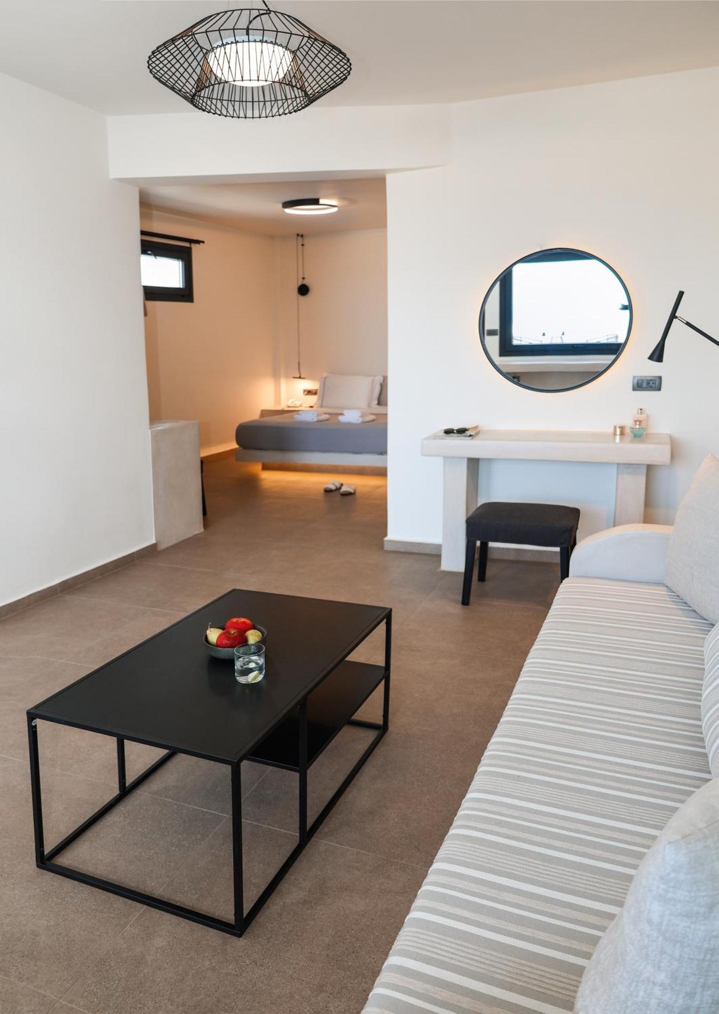 אויה North Wind Luxury Suites מראה חיצוני תמונה