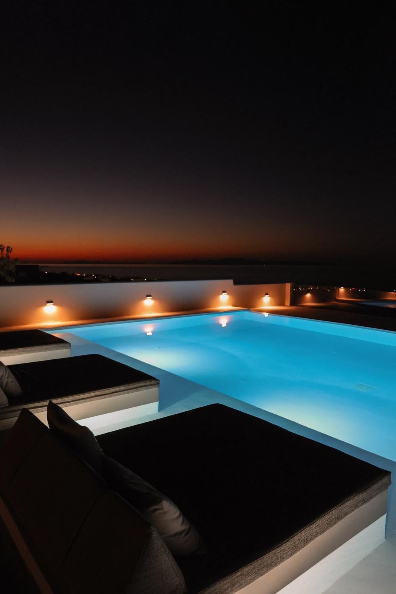 אויה North Wind Luxury Suites מראה חיצוני תמונה